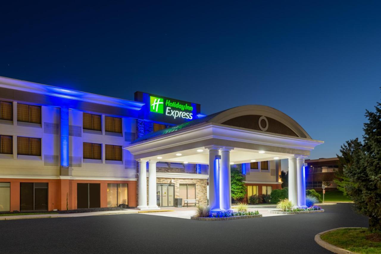 Holiday Inn Express Philadelphia Ne-Bensalem By Ihg Eksteriør billede