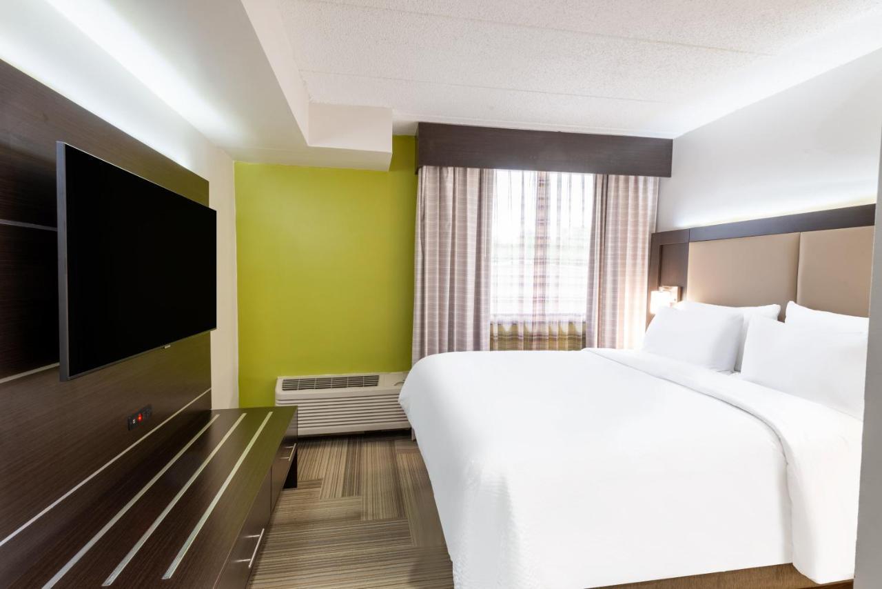 Holiday Inn Express Philadelphia Ne-Bensalem By Ihg Eksteriør billede