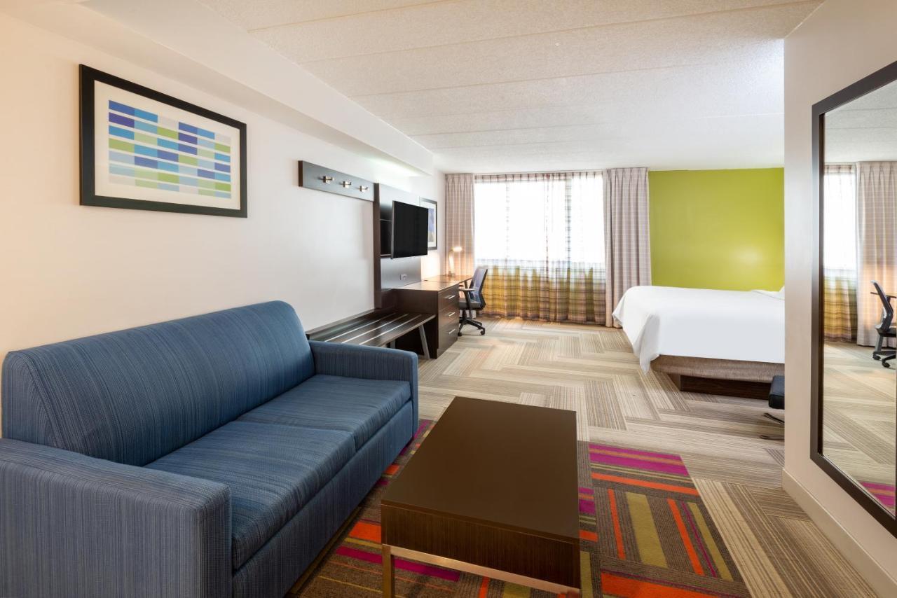 Holiday Inn Express Philadelphia Ne-Bensalem By Ihg Eksteriør billede