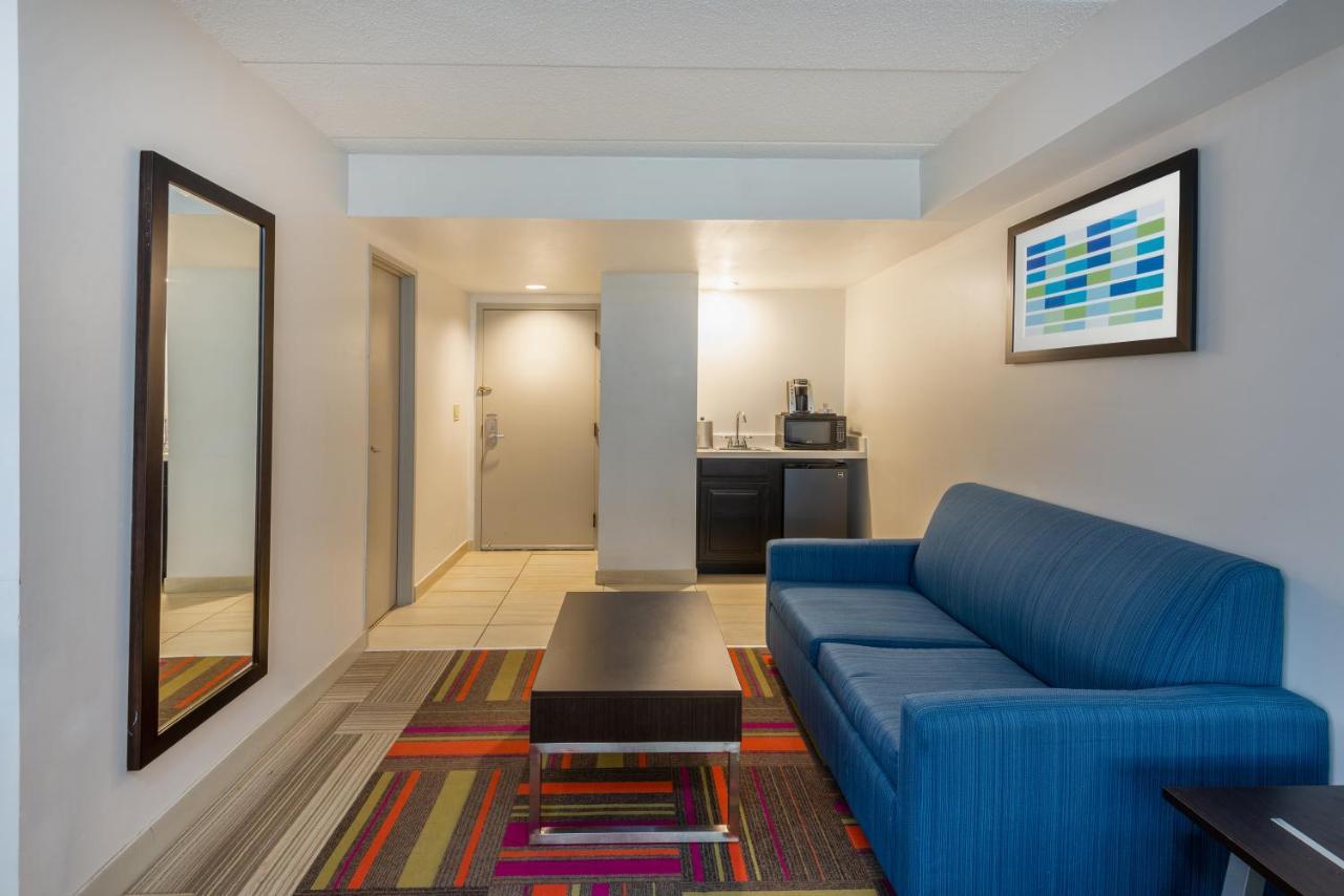 Holiday Inn Express Philadelphia Ne-Bensalem By Ihg Eksteriør billede